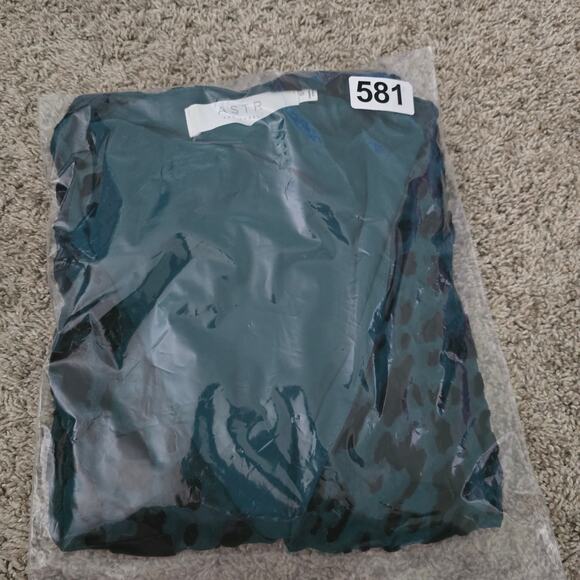 ASTR The Label Women’s Teal Burnout Leopard Wrap Top S Whimsigoth Velvet Blouse - Picture 8 of 8